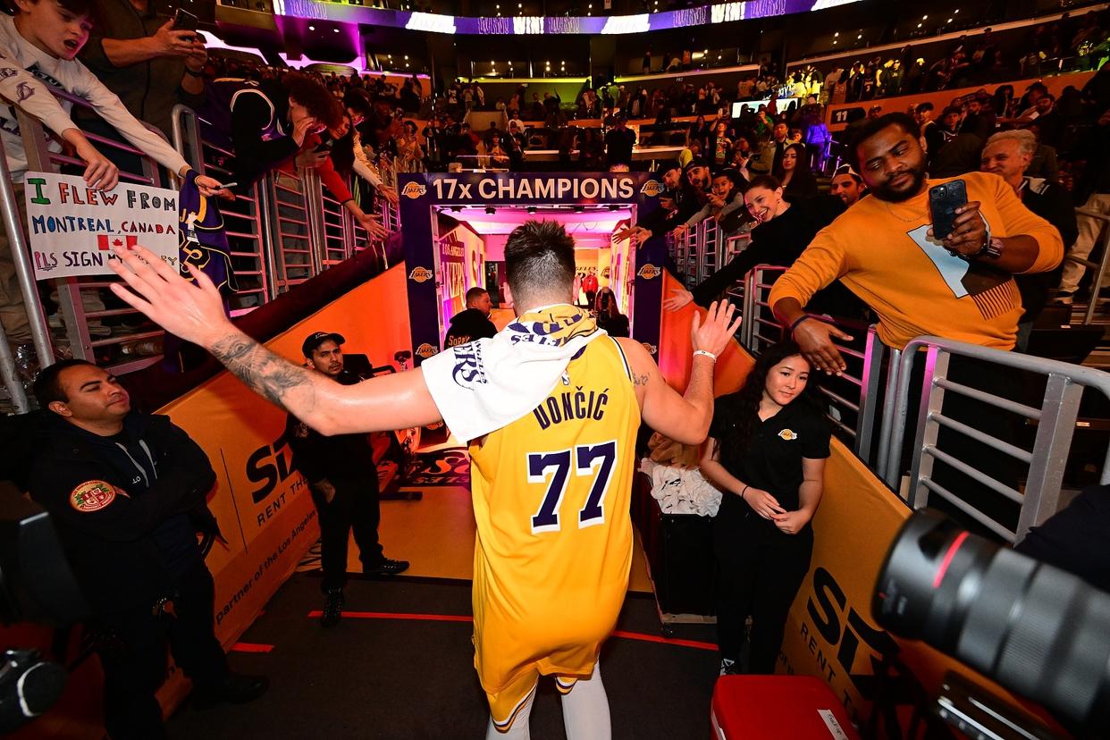 米兰娱乐-NBA总决赛赛程吃紧，洛杉矶快船今晨队长鼓劲，气氛紧张，赛季目标并未改变的简单介绍