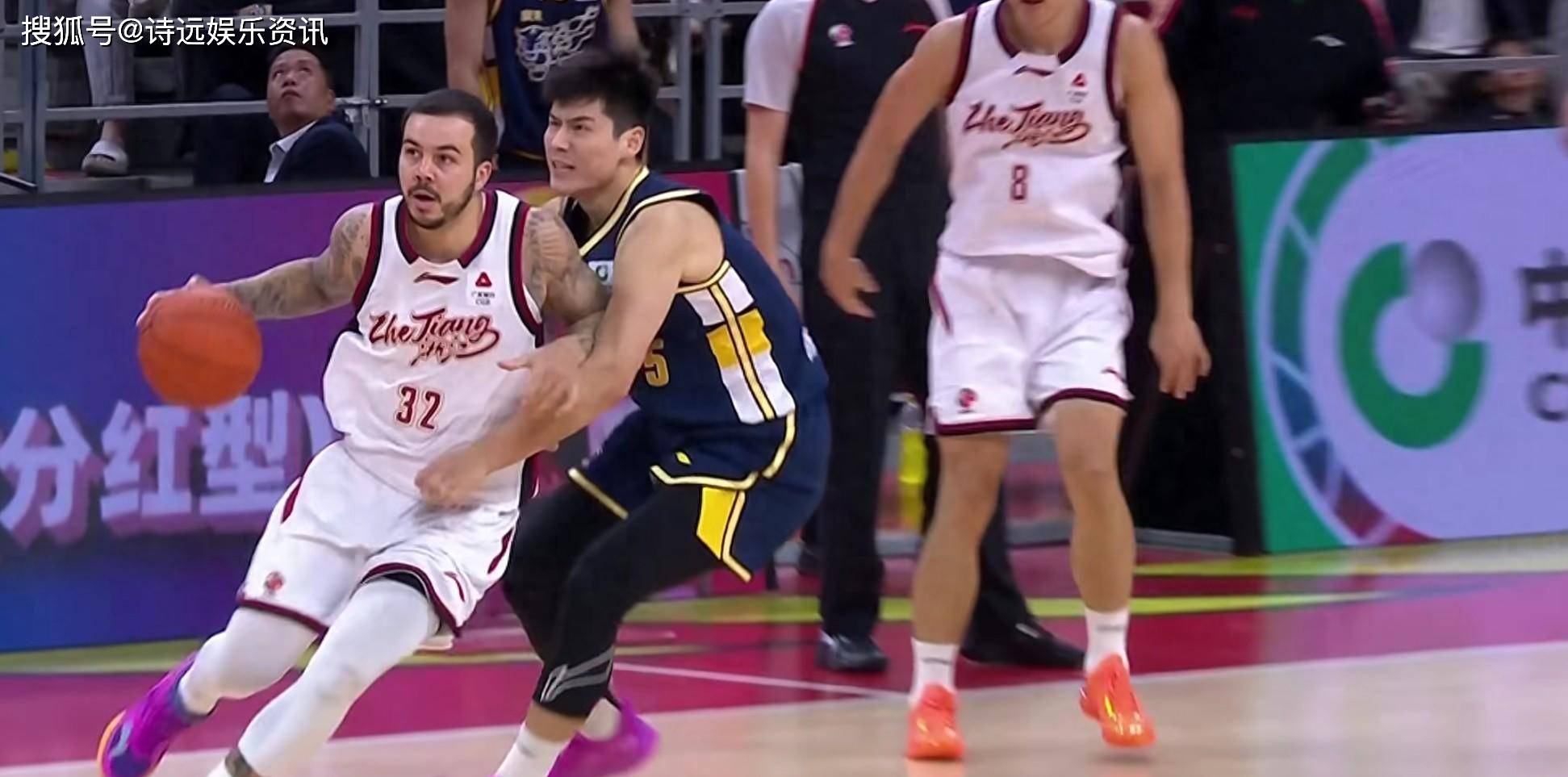 米兰官方网站-关于这也行？密尔沃基雄鹿围绕欧超杯再遭质疑关键时刻迈阿密热火备战CBA季后赛，浙江稠州集结日再遭质疑的信息